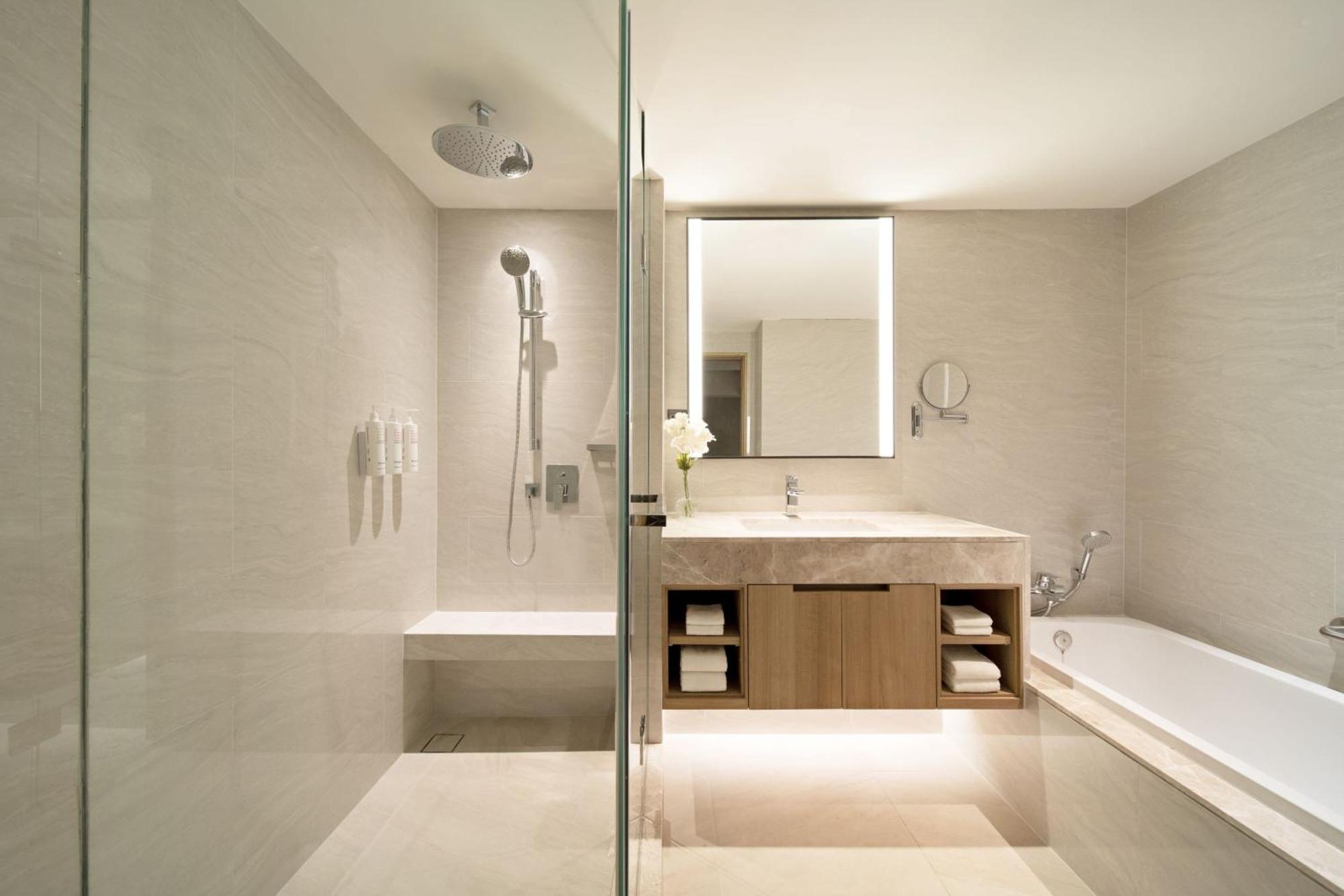 Marriott Executive Bangkok, Sukhumvit 50 5*